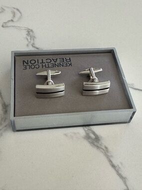 Kenneth Cole Reaction brushed silver-tone metal cufflinks